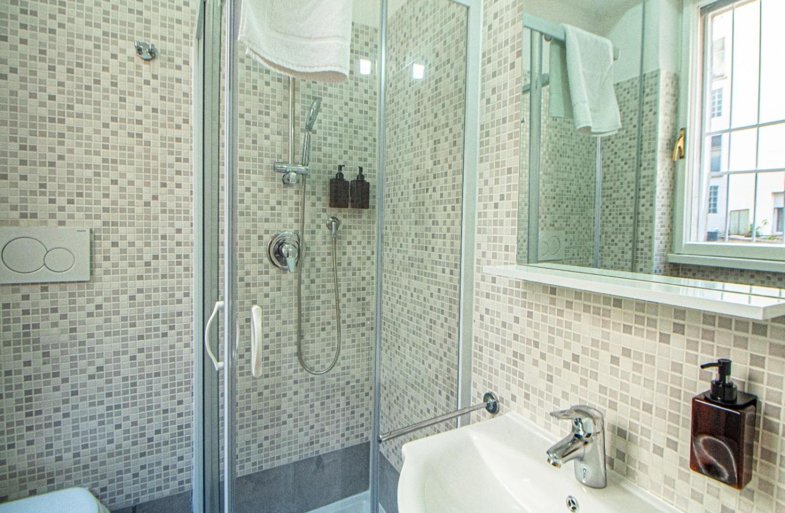 Rhome 34 Rome Bagian luar foto